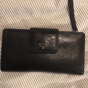 Black leather fossil wallet